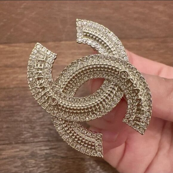 Authentic CHANEL Uniform Crystal CC Logo Brooch Vintage Classic Bling Jewelry - Picture 2 of 5